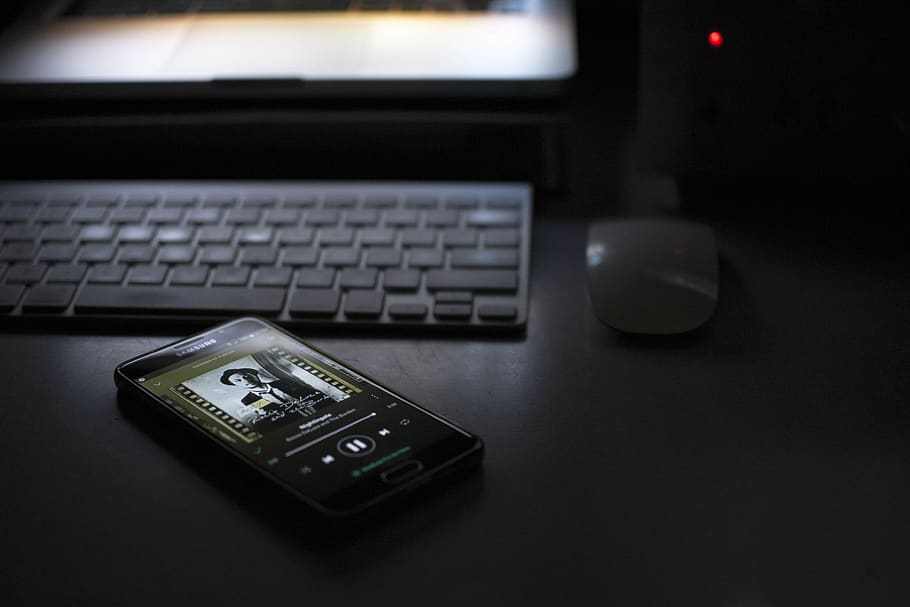 mobile phone music