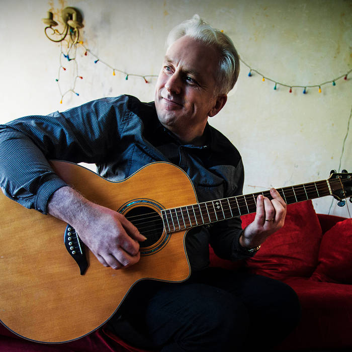 WARM (World Airplay Radio monitor) customer. Singer and songwriter, Ten Katestraat. Amsterdam based. Alternative indie guitar band concept.